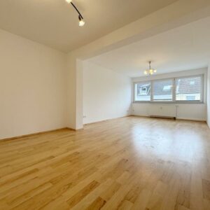 Modernes Wohnen auf 82 m² – stilvoll saniert und energieeffizient. Ab sofort!