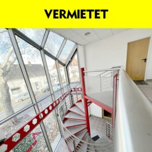 Modernes Büro - moderne Technik - modernes Gebäude!
